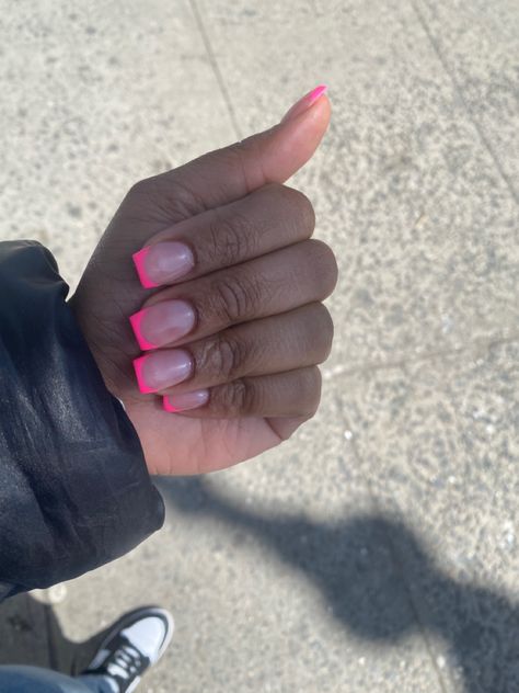 Pretty Pink Nails French Tip, Short Pink Tips Nails, Pink French Tip Nails With Design Square, Square Pink Tips, Neon Pink French Tip Nails Square, Short Square French Tip Acrylic Nails Pink, Cute Nails Acrylic Short French Tip, Summer French Tips Short, Short French Tip Square Nails