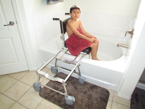 GO! Mobility Solutions Sliding Tub Bench. >>> See it. Believe it. Do it. Watch thousands of SCI videos at SPINALpedia.com Adaptive Equipment Occupational Therapy, Tub Bench, Elderly Home Care, Bath Chair, Ada Bathroom, Senior Design, Accessible Design, Health Equipment, Stylish Bedroom Design