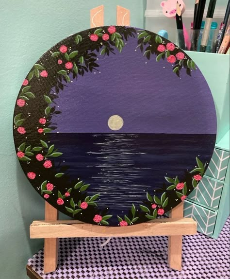 Beginner Acrylic Painting Ideas Simple, What To Paint On A Circle Canvas, Painting Ideas For Circle Canvas, Canvas Painting Tips, Circle Canvas Painting Acrylics, Round Acrylic Painting, Circle Acrylic Painting, Painting Ideas Circle, Paintings On Circle Canvas