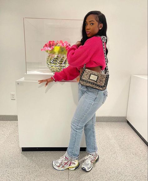 Pink Bottega Sneakers Outfit, Women Balenciaga Sneakers Outfit, Balenciaga 3xl Sneaker Outfit, Balenciaga Runners Outfit Black Women, Balenciaga Outfit Black Women, Cute Outfits Black Women Winter, Outfits With Balenciaga Shoes, Black Balenciaga Sneakers Outfit, Balenciaga Boots Outfits