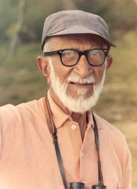 Salim Ali, Old Man Portrait, Celebrity Portraits Drawing, Portraits Drawing, Study Tips For Students, Science Magazine, Civil Wedding Dresses, Man Portrait, Famous Personalities