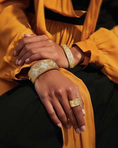 1,138 Likes, 11 Comments - Roberto Coin (@roberto_coin) on Instagram: “When the light hits just right, bangles from the Venetian Princess take on an illustrious glow.…” Princess Bracelet, Oval Bangle, Roberto Coin, The Venetian, Coin Ring, Satin Flowers, Diamond Education, Jewelry Repair, Diamond Shop