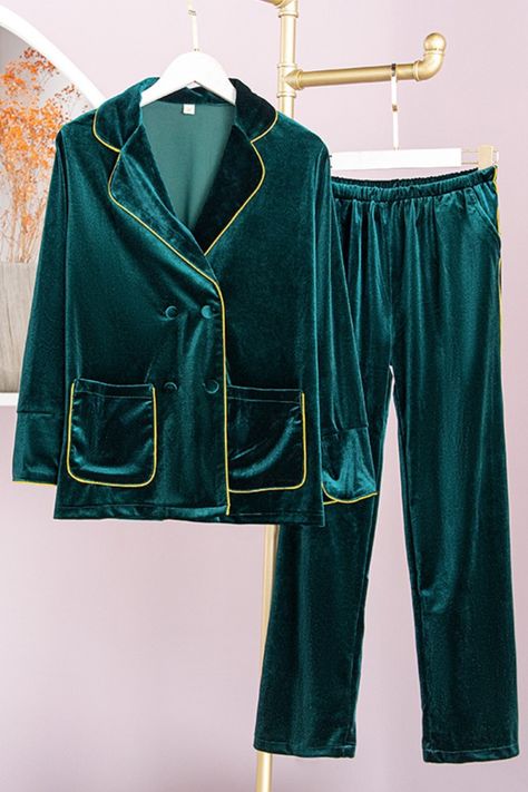 Velvet Night Suit For Women, Winter Night Suits For Women, Velvet Night Suit, Christmas Tree Cottage, Night Suits For Women, Velvet Sleepwear, Fancy Robes, Winter Pajama, Velvet Pajamas