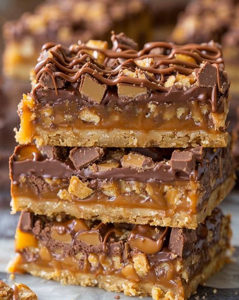 Indulge in these irresistible Gooey Caramel Chocolate Crunch Bars—perfectly sweet, crunchy, and creamy in every bite. A must-try treat for dessert lovers! #CaramelBars #ChocolateLovers #DessertRecipe #SweetTooth Caramel Crunch Cookies, Chocolate Crunch Bars, Pecan Cheesecake Bars, Crunch Bars Recipe, Candy Cookies Recipes, Crunch Cookies, Mini Caramel Apples, Cheesecake Bites Recipe, Crunch Bars