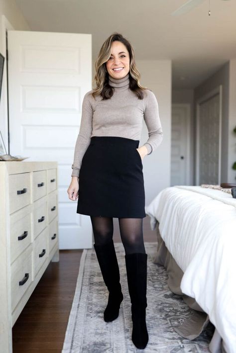 Outfits Black Mini Skirt, Black Mini Skirt Outfits, Outfit Ideas For Thanksgiving, Skirt With Tights Outfit, Sweater Dress Outfits, Outfit For Thanksgiving, Work Skirt Outfit, Comfortable Fall Outfits, Mini Skirt Outfits