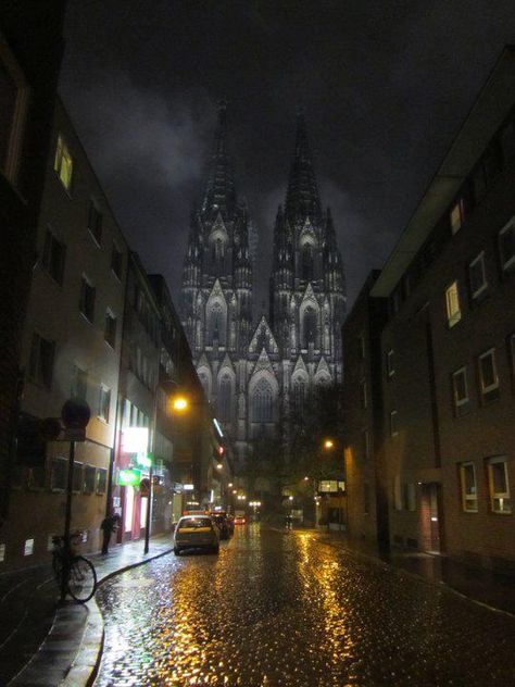 Late Night Street to Cologne Cathedral ~ Germany Ghost Headcanons, Goth Architecture, Medieval Germany, Dress Event, John Williams, Visit Germany, Cathedral Architecture, Cologne Germany, Pretty Landscapes