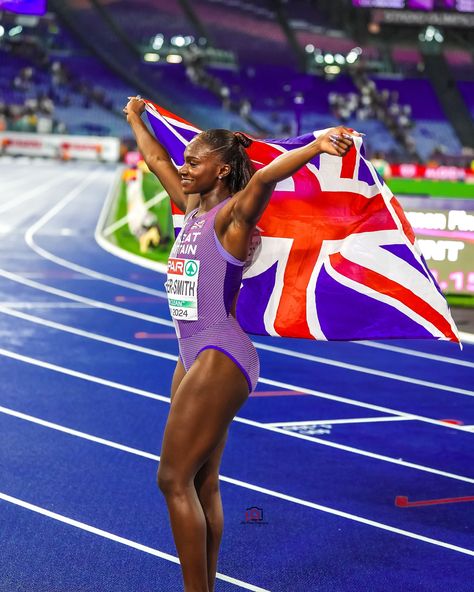 Queen of track 👑🇬🇧 —— @dinaashersmith is back and win the @earoma2024 women 100m 🥇… | Instagram Smith Aesthetic, Dina Asher Smith, Instagram Queen, 100m, Track And Field, The Whole, Track, Queen, On Instagram