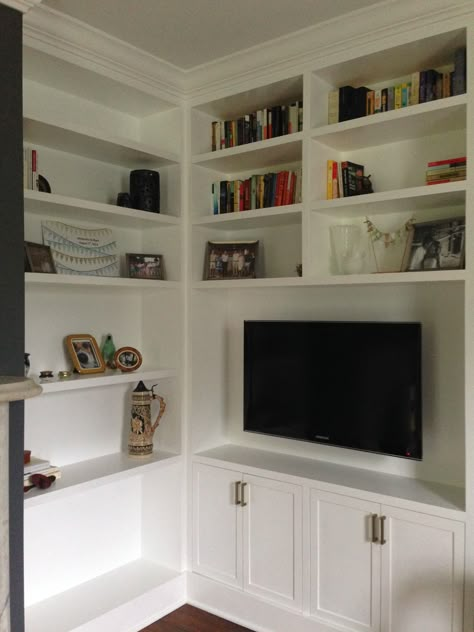 Corner built in bookshelves with tv Tv In A Bookcase, Media Wall With Corner Shelves, Corner Bookshelves With Tv, Corner Built In Shelves For Tv, Corner Built In For Tv, Craftsman Shelves, Corner Built In Bookshelves, Built In Bookshelves With Tv, Built In Corner Tv Cabinet