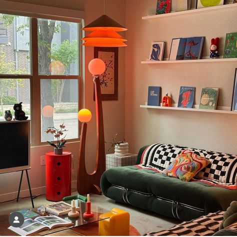 Mid Century Studio Apartment Ideas, Eccentric Mid Century Modern, Funky Mid Century Modern Living Room, Sofa Positioning Living Rooms, 1990 Interior Design, Colourful Modern Bedroom, Retro Future Interior, Retro Modern Aesthetic, Bauhaus Interior Design Living Rooms