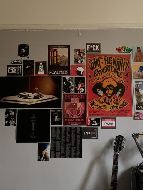 Men’s Poster Wall, Posters On Bedroom Wall Aesthetic, Bedroom Posters Wall Ideas Vintage, Mens Poster Wall, Band Themed Bedroom, Rock And Roll Dorm Room Ideas, Room Posters For Men, Full Poster Wall Bedroom, Concert Poster Wall Display