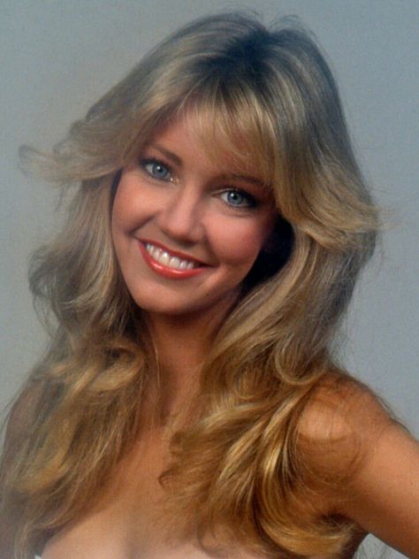 Heather Locklear Heather Locklear Hair, Blonde 80s Hair, 80s Bombshell Hair, Heather Locklear Hair 80s, Heather Locklear 80s, Farrah Fawcett Roller Pattern, 1980's Wigs, Heather Locklear, Barbie Hair