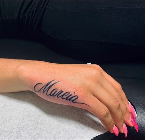 Name Tattoo Location For Women, Mum Hand Tattoo, Juliette Tattoo Name, Tattoo Of Moms Name Ideas, Parent Name Tattoo Ideas, Tattoo Name Fonts For Women, Name Hand Tattoos For Women, Hernandez Tattoo Lettering, Name Wrist Tattoos For Women