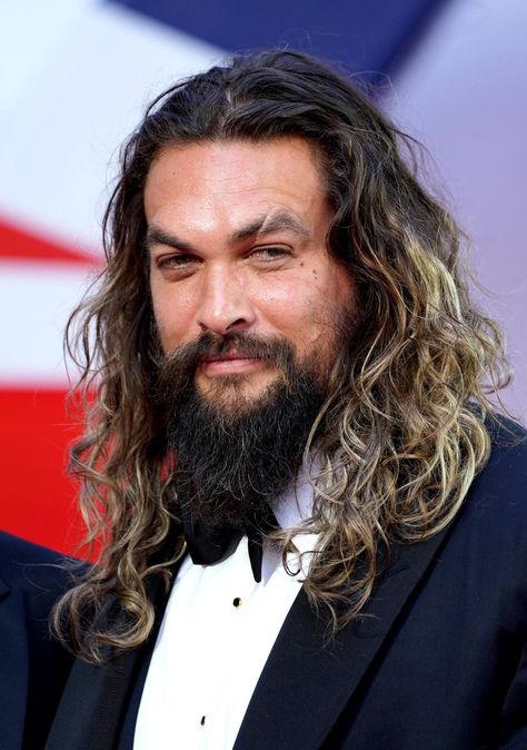 Jackson Momoa, Bradley Cooper Young, Jason Momoa Gif, Jennifer Lawrence Quotes, Jason Momoa Tempted, Jason Momoa Body, On The Roam Jason Momoa, Jason Momoa In A Suit, Tom Hardy Actor