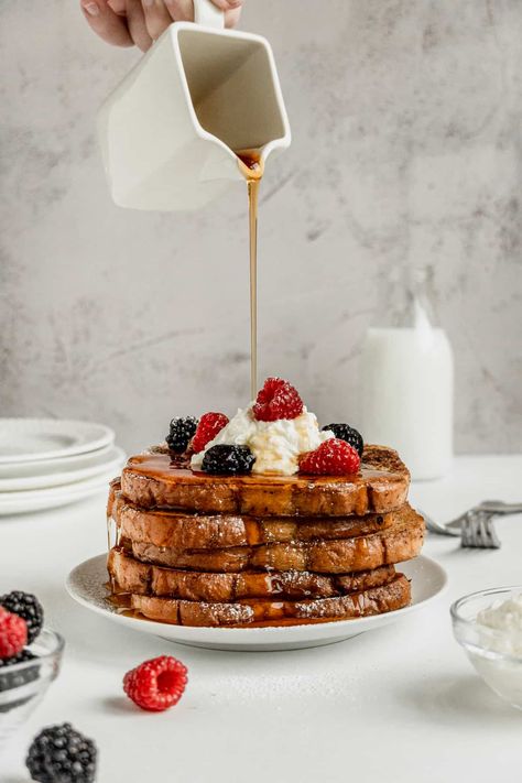 Easy Sourdough French Toast - The Curly Spoon Brunch Photoshoot, Summer Food Photography, Jennifer Chong, Sourdough French Toast, Burger Photography, Cafe Photography, Brioche French Toast, Breakfast Photography, French Toast Casserole Recipes