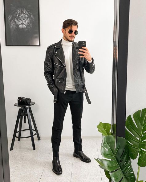 Outfit With Boots Men, Leather Boots Outfit Men, Mens Leather Jacket Outfit, Men Boots Outfit, Black Boots Outfit Men, Men Boots Outfit Casual, Bad Boy Outfits, Chinos Men, Leather Boots Outfit