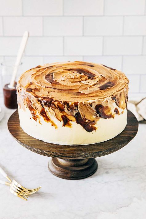 Vietnamese Iced Coffee Cake » Hummingbird High Mocha Cake Decoration, Iced Coffee Cake, Coffee Birthday Cake, Flavored Frosting, Coffee Fudge, Mocha Fudge, Amazing Cake Recipes, Vietnamese Iced Coffee, Coffee Party