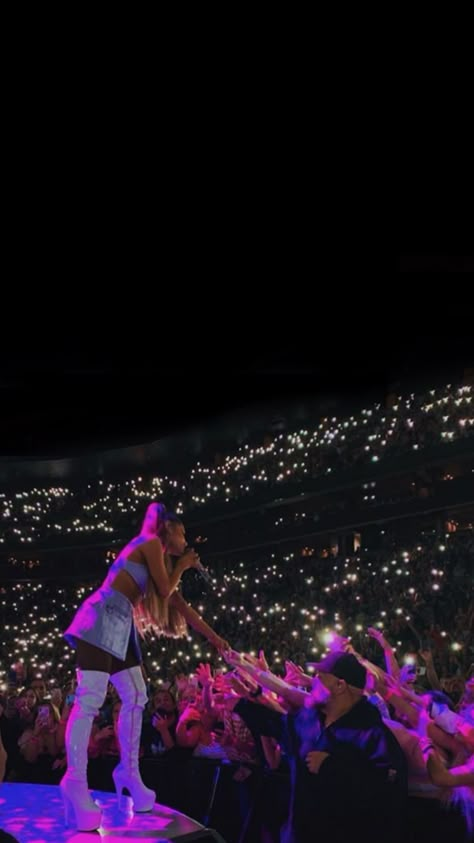 Rain On Me Ariana, Ariana Tour, Kpop Images, Ariana Grande Concert, Ariana Grande Album, Sweetener Tour, Ariana Grande Sweetener, Sweetener World Tour, Ariana Grande Style