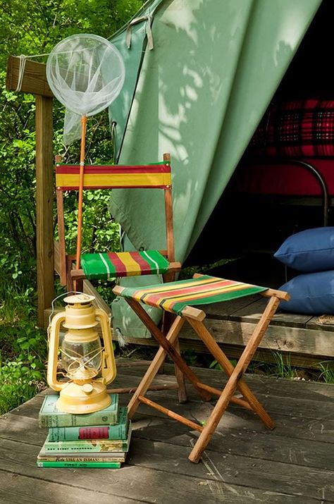 Vintage camping, summer camp and sports are a HOT decorating trend right now! Here are 10 great vintage style camp ideas to Tent Trailers, Camp Wandawega, Zelt Camping, Camp Decor, Camp Cabin, Camp Theme, Retro Camping, Kayak Camping, Camping Aesthetic