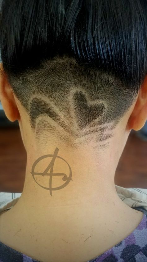 Undercut With Heart Design, Heart Undercut, Undercut Long Hair Design, Nape Undercut Designs, Female Undercut Long Hair, Haircut Reference, Undercut Hair Designs, Hairstyles Undercut, Haircut Design