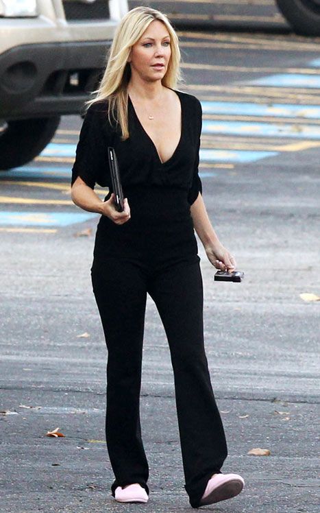 Heather Locklear, 50, Looks Decades Younger in Black Jumpsuit - Us Weekly Heather Locklear Now, Rob Estes, Josie Bissett, The Scary Movie, Daphne Zuniga, Grant Show, Scary Movie 5, Marcia Cross, Catherine Bach