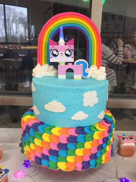 Unikitty Cake, Lego Girls Birthday Party, Unikitty Party, Minecraft Cake Tutorial, Rainbow Butterfly Unicorn Kitty, Lego Birthday Ideas, One Direction Cakes, Unicorn Kitty, Disney Frozen Cake