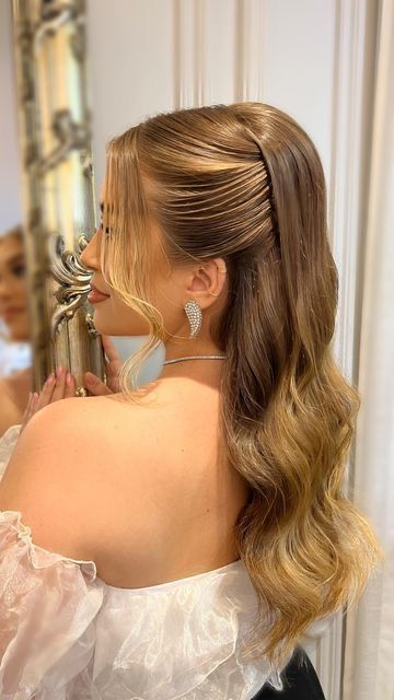 Classy Hair For Wedding, Hairstyle For Prom Long Hair, Hairstyles For Weddings Long Hair, Hairstyles For Events Classy Down, Long Hairstyle For Bride, Bridesmaid Hair And Make Up, Classy Hairstyles For Wedding, Bridesmaids Hairstyles Long Hair, Evening Gown Hairstyles Classy