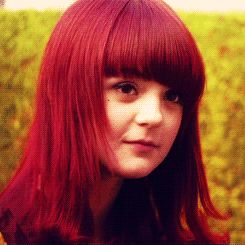 emily fitch // skins uk Emily Skins, Emily Bear, Katie Fitch, Skins Gen 2, Effy And Freddie, Emily Fitch, Kathryn Prescott, Skin Aesthetics, Skins Uk