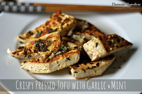 Crispy Pressed Tofu with Garlic & Mint Tofu Couscous, Pressed Tofu, Evening Meal Ideas, Dinner Ideas For College Students, Recipes With Tofu, Tofu Press, Recipes Tofu, Adorable Food, How To Press Tofu