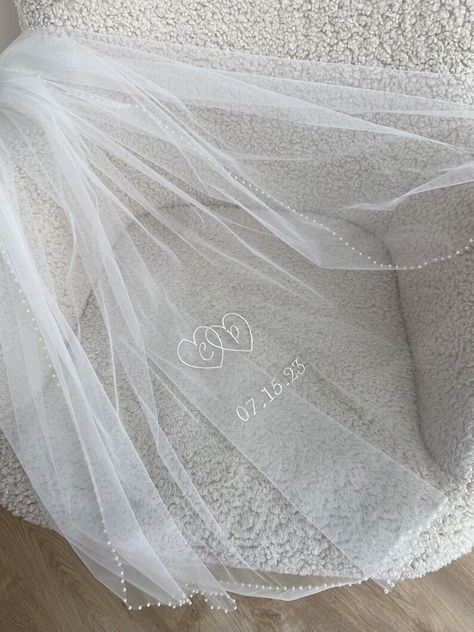 Wedding Veil With Pearls Edged Embroidered Hearts Phrases - Etsy Wedding Veil With Pearls, Veil With Pearls, Embroidered Words, Romantic Wedding Dress Lace, Minimalist Gown, White Hair Bows, Veil Cathedral, Embroidered Hearts, Pearl Veil