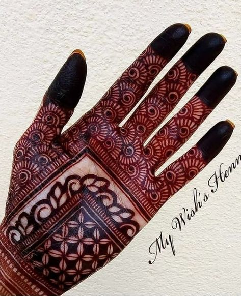 Easy Dulhan Mehndi Designs, Unique Mehndi Designs Front Hand Easy, Front Palm Mehndi Design Unique, Palm Designs Mehndi, Full Palm Mehndi Design Easy, Palm Mehndi Design Beautiful, Mehndi Designs Easy Palm, Palm Hand Mehndi Designs, Very Easy Mehndi Designs For Beginners