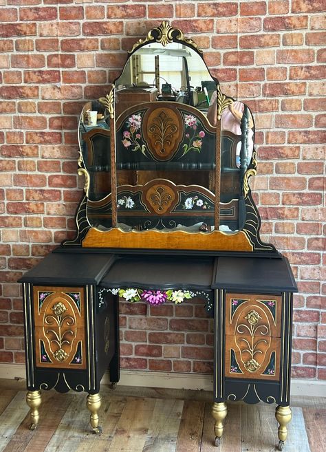 Hand Painted Bathroom Vanity, Hand Painted Vanity, Vanity Dresser Makeover, Fantasy Vanity, Painted Vintage Dresser, Gothic Vanity, Gothic Bathroom Ideas, Whimsy Decor, Floral Vanity