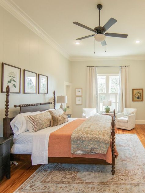 Erin Napier Bedroom Ideas, Tea Stain Paint Color Valspar, Erin Napier Bedroom, Southern Traditional Bedroom, Hgtv Hometown, Hgtv Paint Colors, Home Town Hgtv, Erin Napier, Southern Traditional