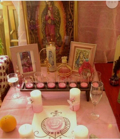 Erzulie Freda altar Erzulie Freda, Sacred Space Altar, Spiritual Altar, Altar Ideas, Witches Altar, Pagan Altar, Magical Life, Home Altar, Sacred Spaces