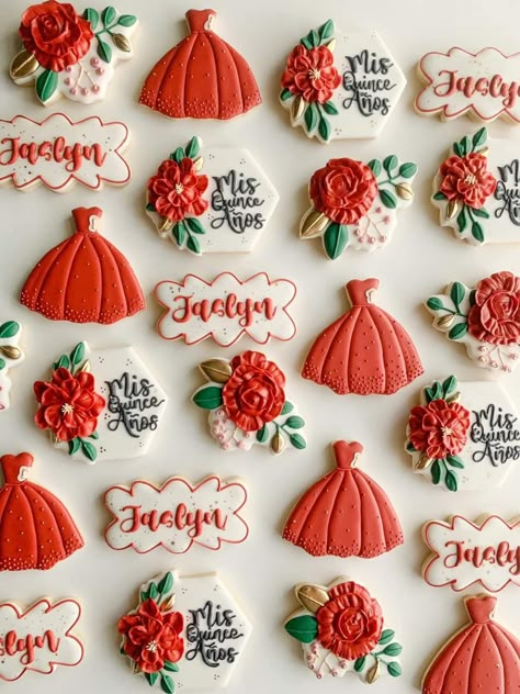 Quince Cookies Ideas, Charro Cookies, Quince Deserts, Quinceanera Cookies Decorated, Quince Desert Table, Quinceanera Cookies, Red Quince Decorations, Quince Cookies, Cookie Themes