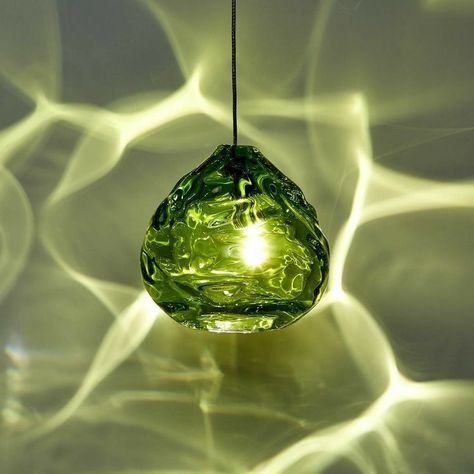 Aesthetic Pendant Lights, 70s Inspired Light Fixtures, Organic Lights, Cristal Lamp, Organic Lamp, Green Glass Lamp, Crystal Furniture, Organic Lighting, Interesting Lighting