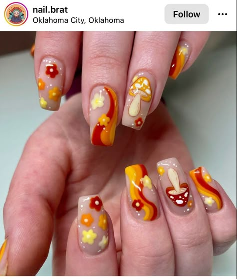 Short Acrylic Nails Mushroom, Cute Fall Nail Designs Acrylics, Groovy Retro Nails, Fall Flower Nails Acrylic, Orange Mushroom Nails, Fall Mushroom Nail Art, 70s Groovy Nails, 70s Retro Nail Art, 70s Fall Nails