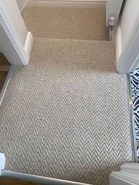 Tweed Carpet, Best Carpet For Stairs, Bedroom Carpet Colors, Carpet Staircase, Bungalow Interiors, Stairs Renovation, Hallway Colours, House Staircase, Hall Carpet