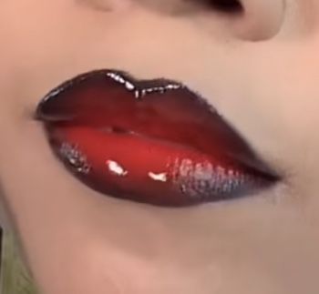 Red And Black Lip Makeup, Black To Red Lips, Succubus Eye Makeup, Gothic Vampire Aesthetic Makeup, Vampire Nails Gothic Aesthetic, Black Ombré Lip, Almond Nails Goth Designs, Red And Black Gothic Makeup, Goth Red Lipstick