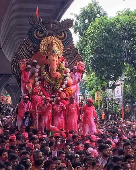 Lal Bagh ka Raja, Mumbai Lal Bagh Ka Raja, Lalbaugcha Raja, Maharashtrian Culture, Ganesh Festival, Hindu Cosmos, Maa Laxmi, 4k Wallpaper Download, Culture Festival, Ganpati Decoration At Home