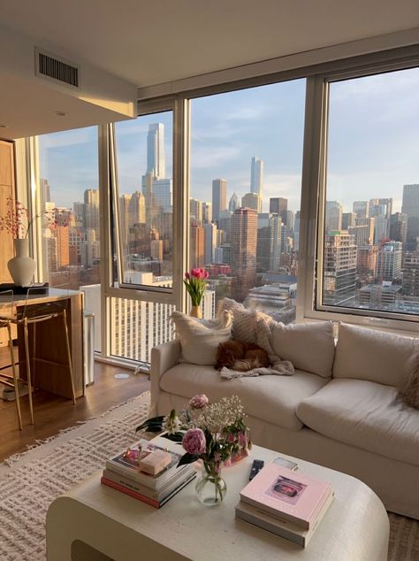 Appartement New York, City View Apartment, Girly Apartments, Aesthetic Apartment, Apartment View, Dream Apartment Decor, Future Apartment Decor, Home Decor Ideas Living Room, Apartment Aesthetic