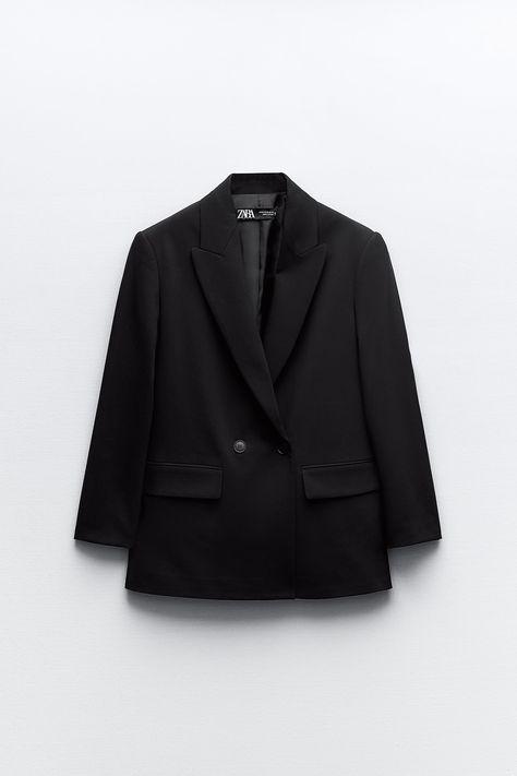 8 Incredibly Chic Black-Blazer Outfits for Women, Period | Who What Wear UK Black Blazer Outfit, Cut Blazer, Blazer Outfits For Women, Zara Blazer, Double Breasted Jacket, Long Sleeve Blazers, Blazer Outfits, Oversized Blazer, Zara Jackets