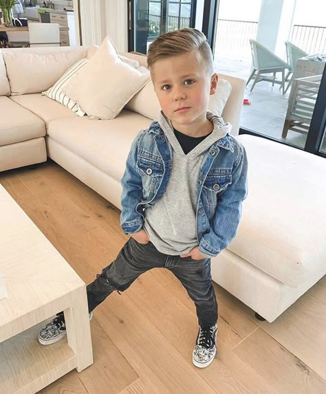 Kindergarten Outfits, School Picture Outfits, Kindergarten Fashion, Kindergarten Outfit, Boys Denim Jacket, Boys School Outfits, Christine Andrew, Boys Fall Fashion, Toddler Ootd