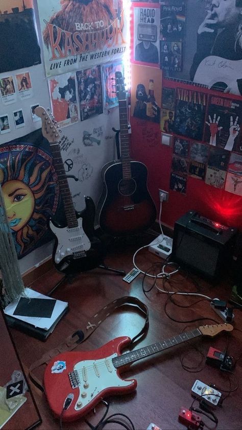 Electric Guitar Aesthetic Room, Room Ideas Rockstar Gf, Metal Bedroom Aesthetic, Guitarist Room Aesthetic, Krill Yourself, Gracelyn Core, Rockstar Room Aesthetic, Grunge Band Aesthetic, Alt Rock Aesthetic