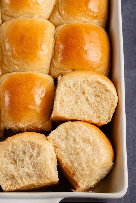 These Vegan Hawaiian Rolls are sweet, fluffy, and taste just like the original store-bought rolls. They're naturally free of animal products and easy to make at home with just 9 staple ingredients! Gluten Free Hawaiian Sweet Rolls, Hawaiian Rolls From Scratch, Vegan Parker House Rolls, Vegan Bread Rolls Recipe, Egg Free Rolls, Vegan Texas Roadhouse Rolls, Vegan Hawaiian Rolls, Gluten Free Hawaiian Rolls, Egg Free Dinner Rolls