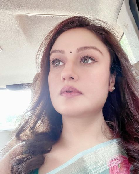 Sonia Agarwal, Evening Workout, Job Vacancies, Career Tips, Job Opportunities, Latest Updates, Simply Beautiful, Local News, Kuwait