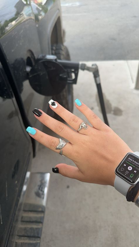 black and white and turquoise nails #punchy #westernfashion #cowboy #nailinspo #cowgirl #nails #turquoise Western Punchy Nail Ideas, White Turquoise Nails, Teal Nail Art Designs, Western Short Nail Ideas, Turquoise Country Nails, Western Nail Colors, Short Square Western Nails, Black Punchy Nails, Western Punchy Nails Designs