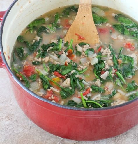 20 Minute Turkey, Bean and Spinach Soup Spinach Soup Healthy, Ground Turkey Soup, Turkey Spinach, Healthy Soup Recipe, Soup Quick, Spinach Soup Recipe, Protein Vegetables, Spinach Tortellini Soup, Healthy Meals Recipes