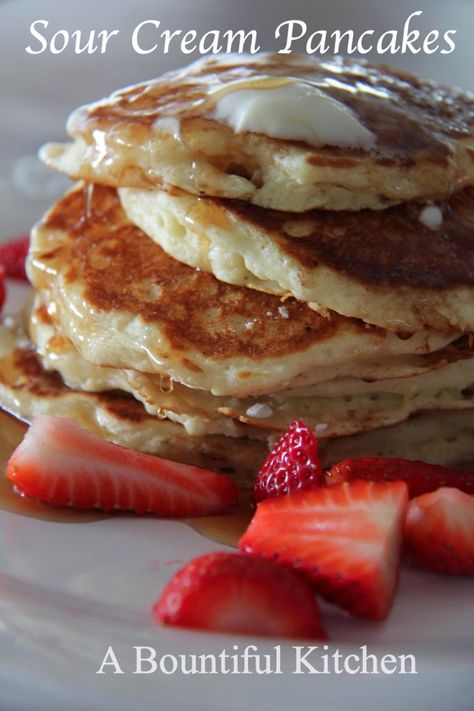 Sweet Cream Pancakes Recipe, Sour Cream Pancakes, Bountiful Kitchen, Cream Pancakes, Stack Of Pancakes, Breakfast Goodies, Sour Cream Cake, Pancake Recipes, Buttermilk Pancakes