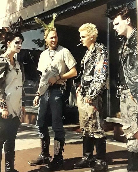 2,899 Likes, 12 Comments - Punkrock History (@punkrockhistory) on Instagram: “Punks in front of Noir Leather, Main St Royal Oak Michigan, 1989  #punk #punks #punkrock #staypunk…” 70 Punk Fashion, Goth Leather Outfit, 80’s Punk, Punks 70s, Royal Oak Michigan, Punk Subculture, Anarcho Punk, 70s Punk, Shin Guard