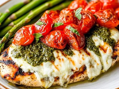 Grilled Chicken Margherita, Margherita Recipe, Chicken Margherita, Meal Board, Gizzards Recipe, Bruschetta Chicken Pasta, Grilled Chicken Tenders, Chicken With Italian Seasoning, Chicken Wrap Recipes